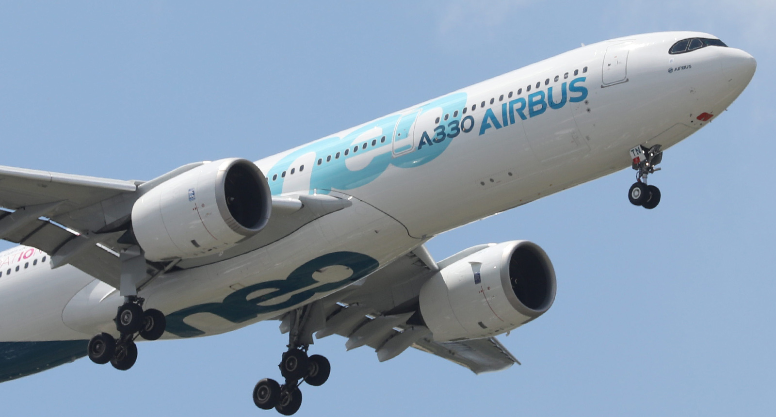 Textile component structures for domestic and military aircraft